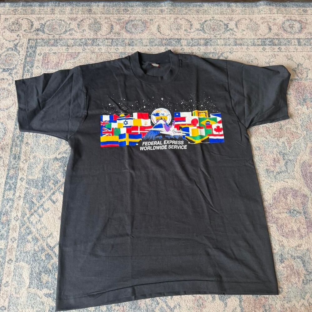 Vintage 90s single stitch Federal Express Worldwide Service black Tee Size XL